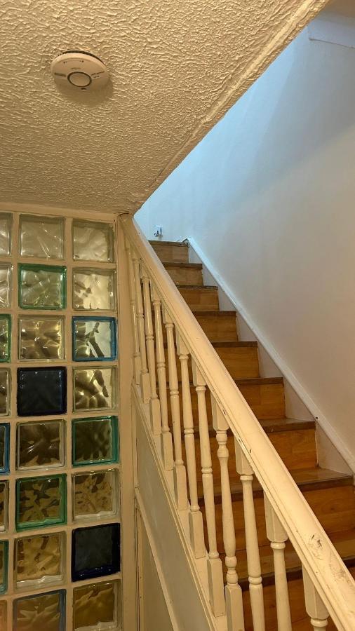 Home Away In A Close Thamesmead  Екстер'єр фото