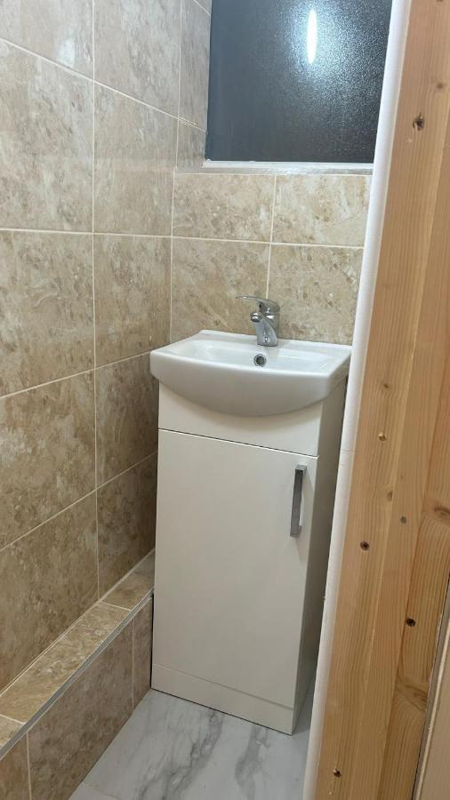 Home Away In A Close Thamesmead  Екстер'єр фото